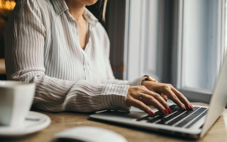 Dwi Tobing Virtual Assitant Dwi Tobing Virtual Assitant